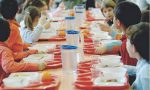 La mensa fa discutere: come si mangia a scuola? Andiamo a vedere