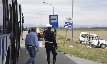 Incidente lungo la sp 299 a Cesto: coinvolti bus con a bordo ragazzini e un’auto