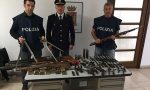 Fucili, baionette, mitragliere antiaereo e non solo in una casa di Novara