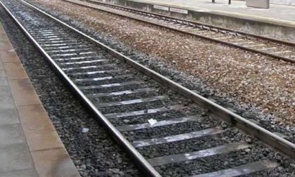 Travolto da un treno a Santo Stefano Ticino: caos lungo la Novara-Milano