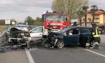 Regionale 11 chiusa per un incidente tra due vetture