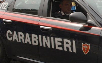 Ruba abiti all'Ovs: fermata dai carabinieri