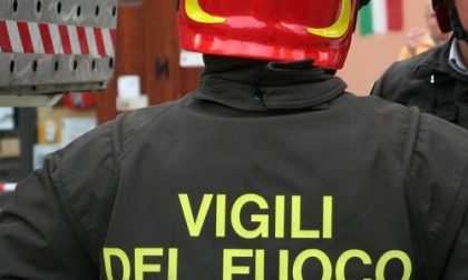 Incendio a Novara, bimbo di 3 anni intossicato