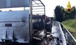 Furgone si incendia in corsa: chiusa l'A26