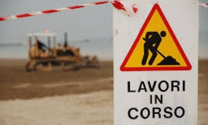 Lavori stradali: da domani chiusa via Andrea Costa