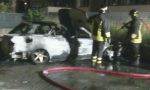 Due auto in fiamme a Borgo Ticino