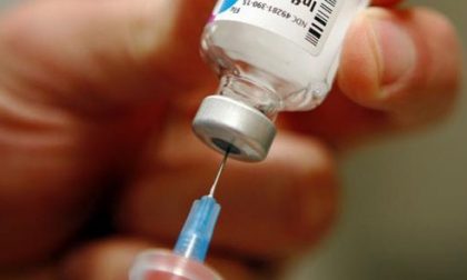 Allarme ritardo vaccini, Anap Piemonte: "Ogni giorno continuano a morire ancora tanti anziani"
