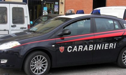 Tentano il colpo in ospedale: carabinieri finti pazienti li beccano