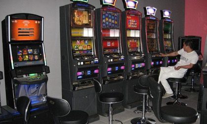 Controlli slot machines, multato un esercente