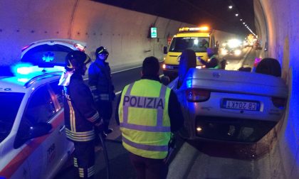 Incidente auto: vettura ribaltata in galleria a Massino Visconti