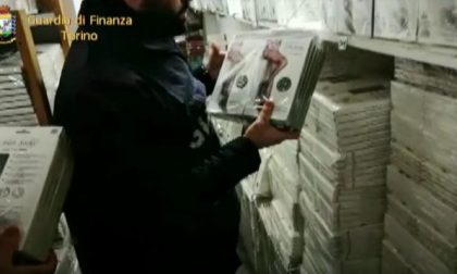 Capi intimi contraffatti: sequestrati 450.000 pezzi