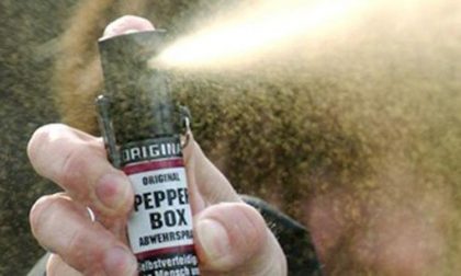 Spray al peperoncino al carnevale: scoppia il panico