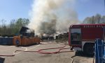 Paura a Borgomanero incendio in discarica - LE FOTO