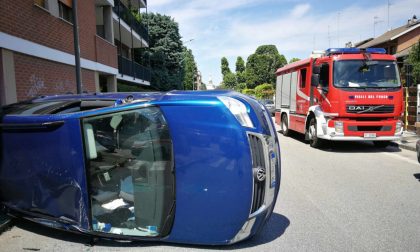 Incidente Novara: auto ribaltata