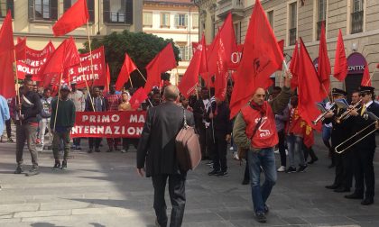 Novara in corteo per i diritti dei lavoratori - IL VIDEO