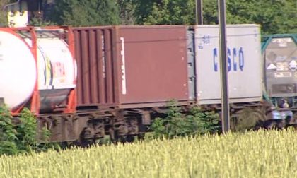 Profughi nascosti sul treno, rimandati indietro dalla Svizzera: erano saliti a Novara