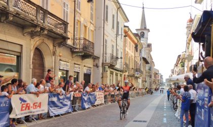 Duecento ciclisti alla conquista della Roubaix di Borgomanero FOTOGALLERY