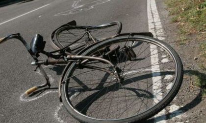 Ciclista investito ad Ameno: l'automobilista lo porta in ospedale