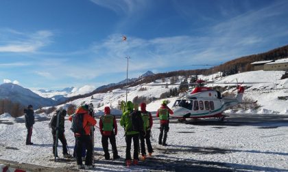 Valanga a Sestriere: si cercano persone sepolte nella neve