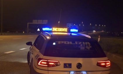 Incidente stradale a Robbio, al confine con il Novarese, muore 25enne
