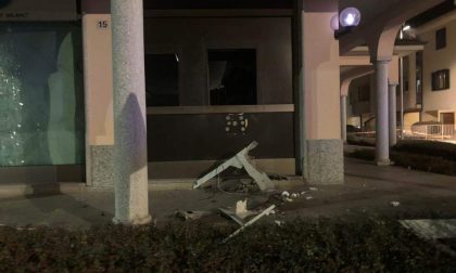 Caltignaga boato nella notte: malviventi fanno esplodere il bancomat