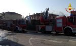 Tetto a fuoco a Castelletto sopra Ticino