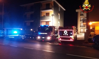Novara in fiamme 2 camion e un’auto: sul posto la polizia scientifica