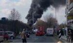 Sequestra e dà fuoco all'autobus che trasportava bambini in gita VIDEO