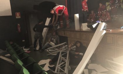 Maxi emergenza: crolla il teatro a Bellinzago