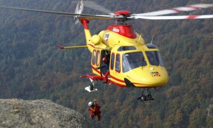 Alpinista 28enne muore precipitando per 150 metri sulle rocce
