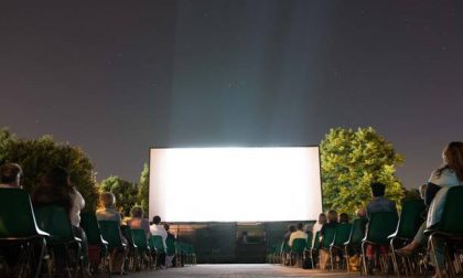 "Cinema a pedali sotto le stelle": giovedì a Novara