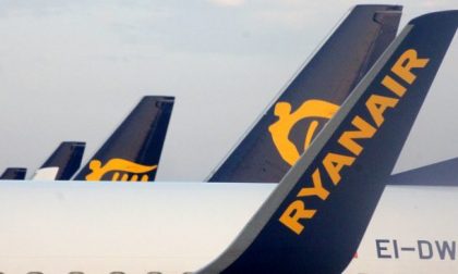 Ryanair nega rimborsi a passeggeri delle aree rosse e arancioni: avviate richieste di risarcimento