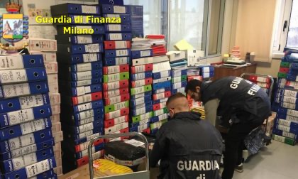 Auto di lusso e regali con i soldi aziendali: arrestato imprenditore aronese Franco Caserta