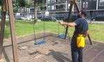 Novara volontari al lavoro per sanificare parchi e giochi GALLERY