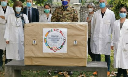 I soldati italiani impegnati in Libano donano 2000 mascherine al Santissima Trinità