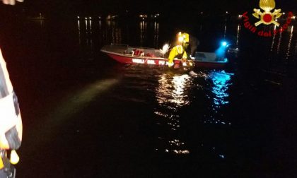 Si zavorra lo zaino e si butta nel Lago Maggiore: la tragedia annunciata con un sms