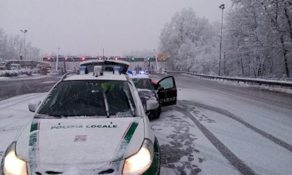 Neve sul novarese: A26 chiusa ai mezzi pesanti