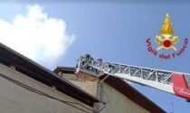 A Cavallirio sono intervenuti i vigili del fuoco per delle tegole pericolanti sulla Sp 31