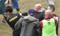 Oleggio Castello - Carpignano: mister prende a pugni l’arbitro, il video