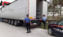 Migranti diretti in Francia s'intrufolano sul camion sbagliato e finiscono... a Mondovì