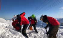 Travolti da una valanga due escursionisti muoiono in Val Formazza