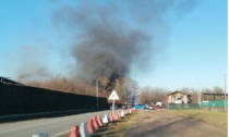 Incendio in una serra vicino alla discarica di Borgo Ticino