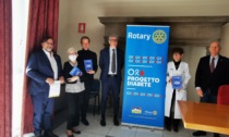 A Borgomanero donate 4 poltrone per i pazienti diabetici