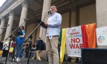 Peace Mob in piazza Duomo a Novara