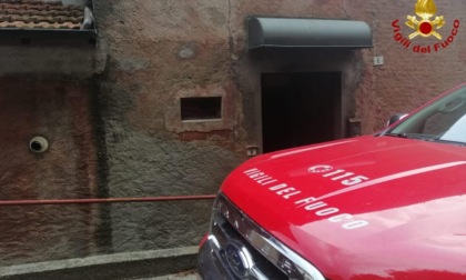 Orta San Giulio: casa in fiamme, proprietario salvato da turisti