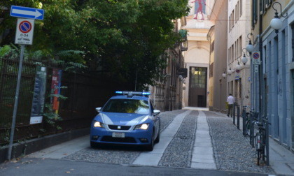 Immigrazione clandestina la polizia arresta una donna a Novara per favoreggiamento
