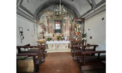 Vandali rubano quadri sacri nella chiesa della Madonnina in via della Rotta e li lanciano nel parchetto