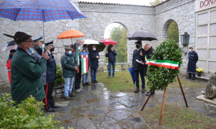 Borgomanero celebra i suoi caduti e la giornata delle Forze armate