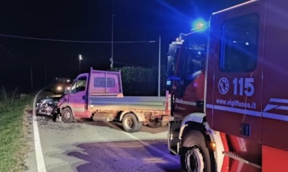 Schianto tra auto e furgone a Granozzo: diverse persone coinvolte