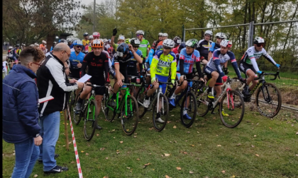 Ciclocross: in 130 all'8° G.P. Lago dell'Olmo